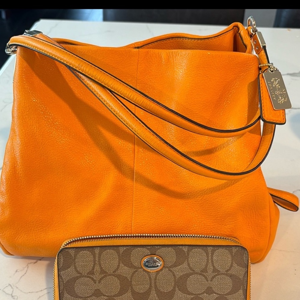 Orange Coach Leather Madison Bag Multi pockets purse, hand bag lots of storage
